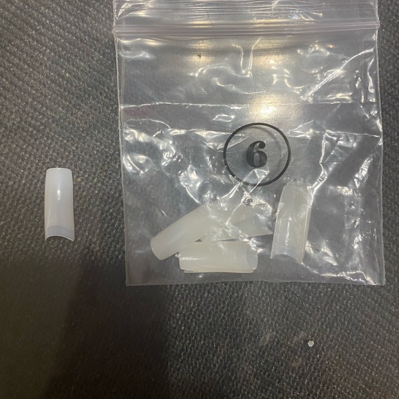 Assorted Nail Tips Set - Picture 10 of 11